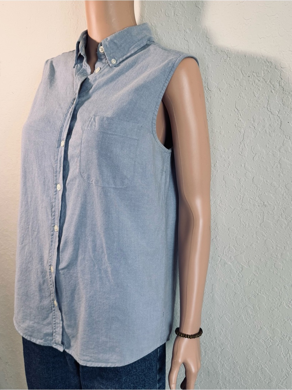 Karen Scott Light Blue Sleeveless Button-Down Shirt - Picture 3 of 6